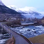 Hotell Trolltunga Odda