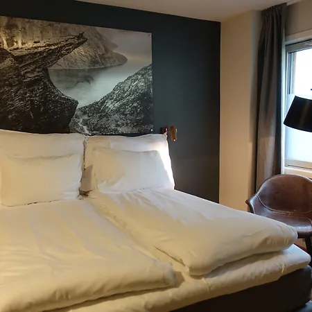 Trolltunga Hotel 3*