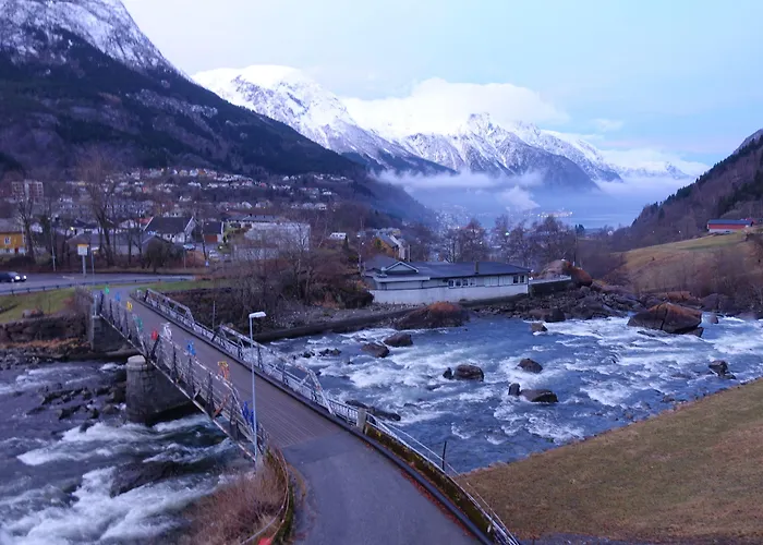 Hotel Trolltunga Odda