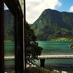 Hotel Trolltunga Odda
