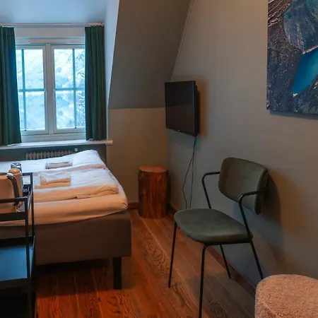 Trolltunga Hotel 3*