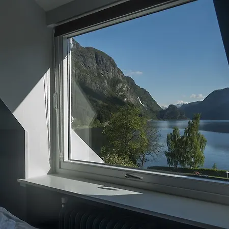 Hotel Trolltunga 3*
